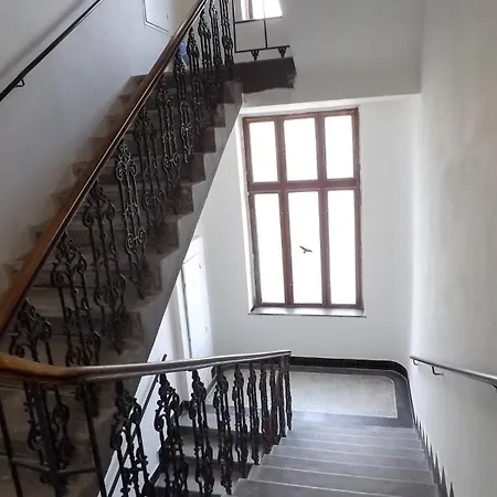Romantický Pokojíček V Podkroví R5 * Praga