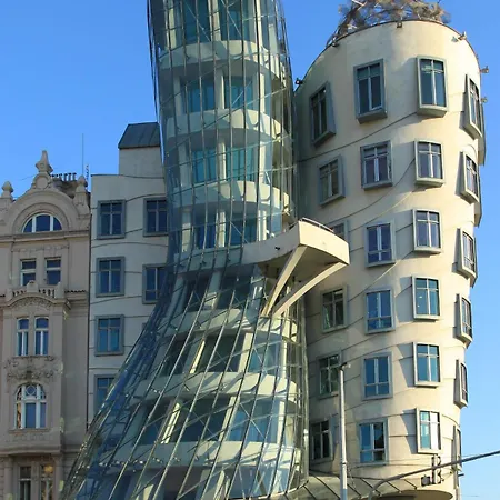 Romantický Pokojíček V Podkroví R5 * Praga