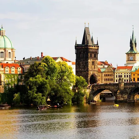 Quarto em Acomodações Particulares Romantický Pokojíček V Podkroví R5 Praga