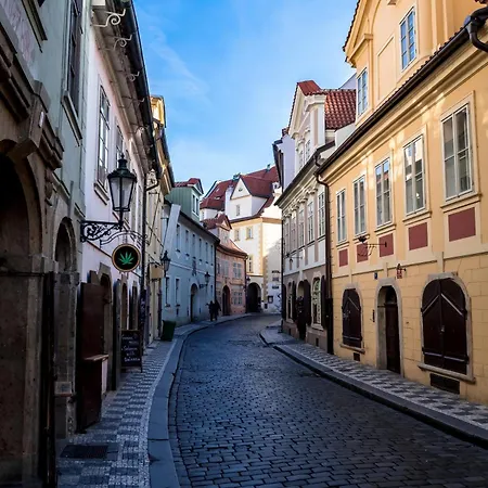 Romantický Pokojíček V Podkroví R5 Quarto em Acomodações Particulares