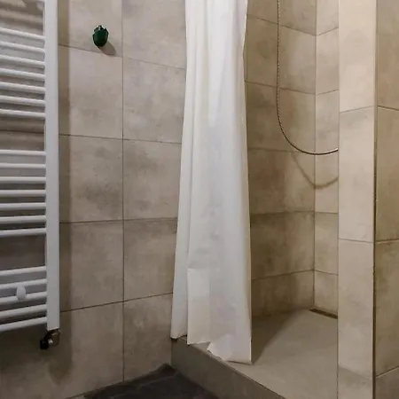 Romanticky Pokojicek V Podkrovi R5 Homestay szállás Prága